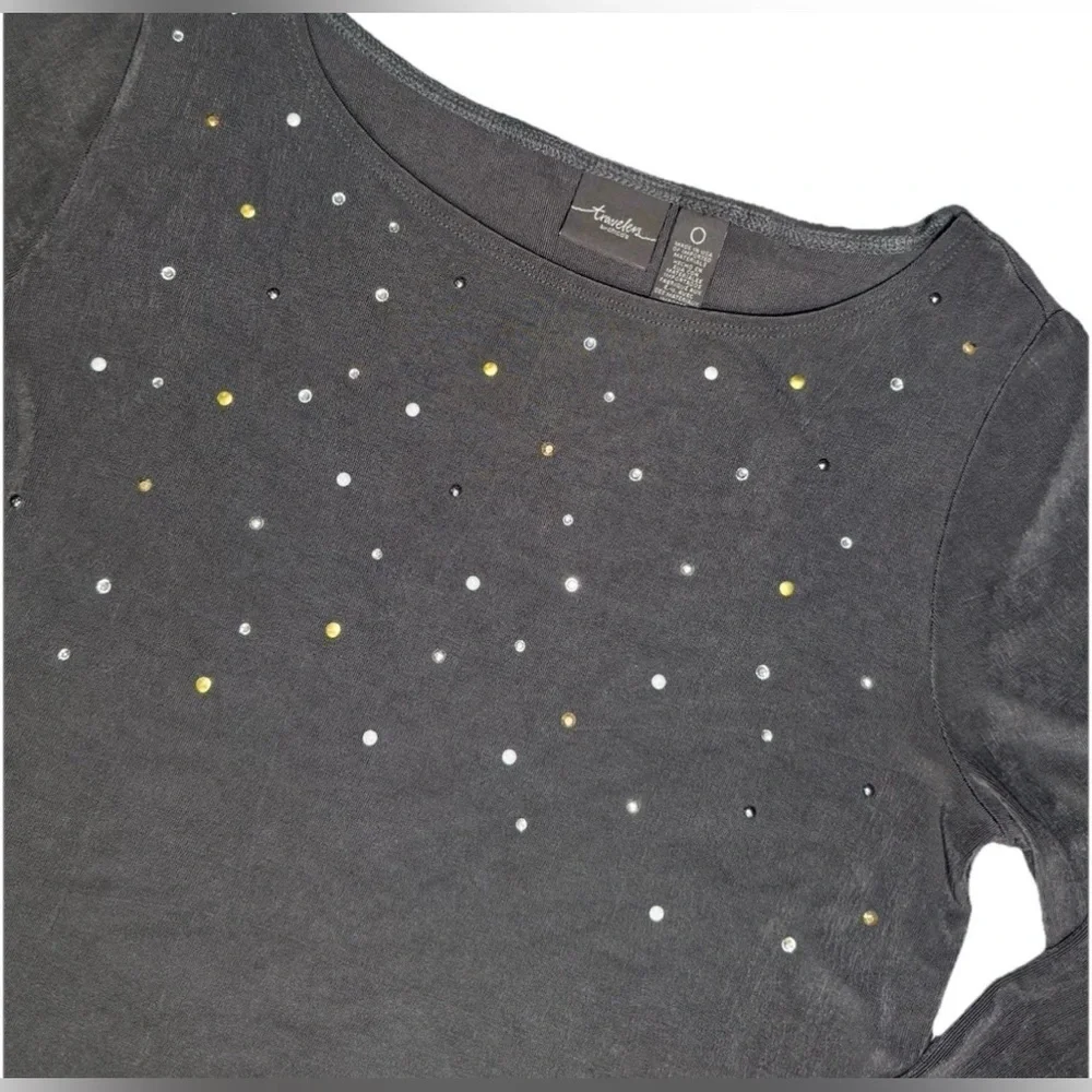 Chicos Travelers Size 0 Small 4 Gray Top Embellished Asymmetrical Hem Slinky - Picture 3 of 4